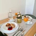 Casa Secunda Romar *