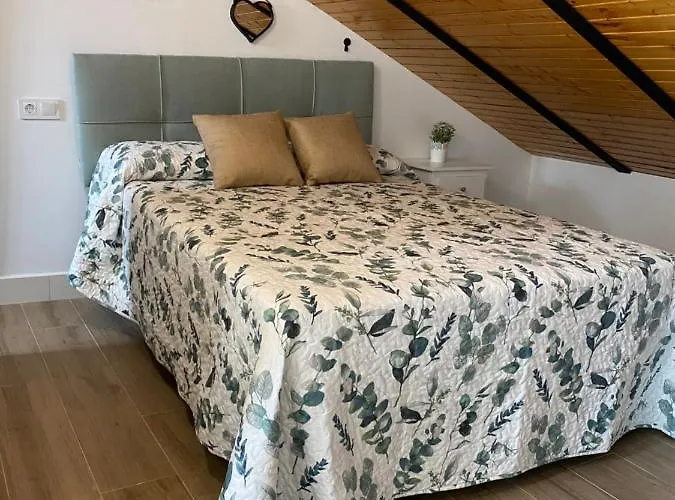 Casa Secunda Romar Homestay *